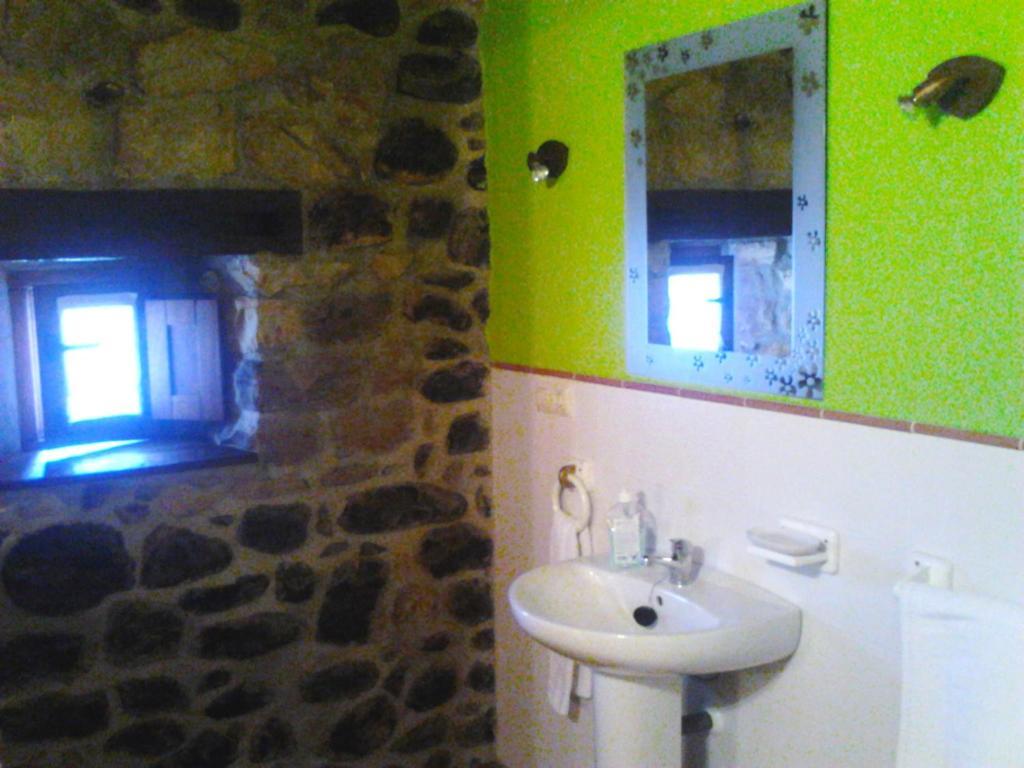 La Posada De Maria Villanueva de la Peña Chambre photo